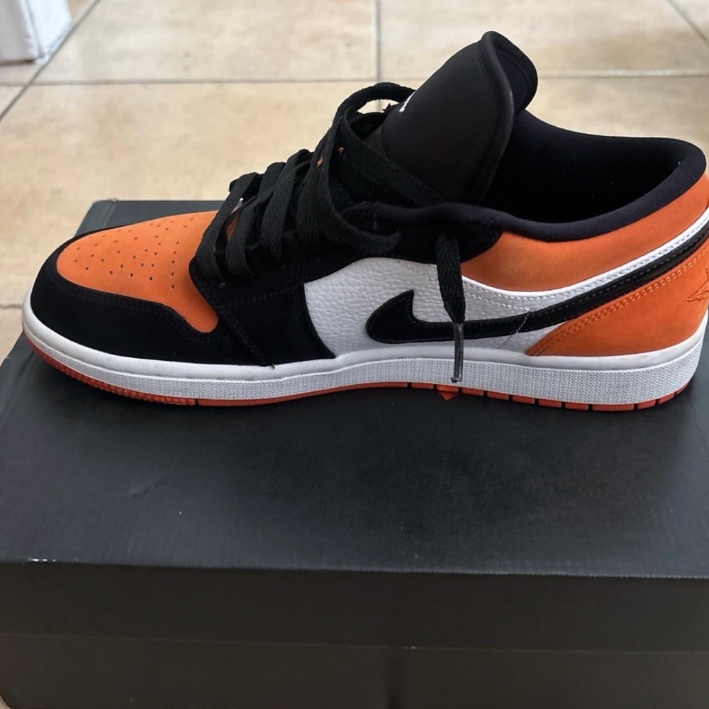 Nike Air Jordan 1 Low Starfish Black Toe(Size 10.5 Men) - Picture 6 of 9